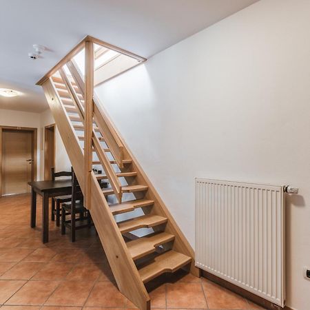 Pension Toeroek Lesce  Exterior photo